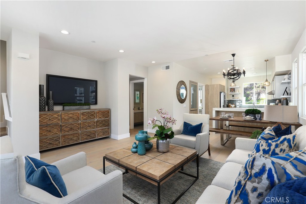 6 Oakmont Street