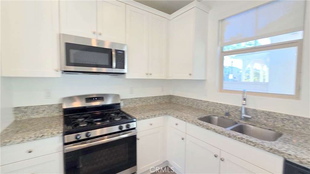 3211 E Caterpillar Lane