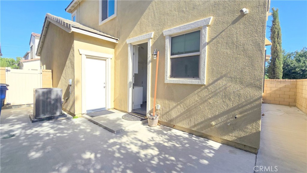 3211 E Caterpillar Lane