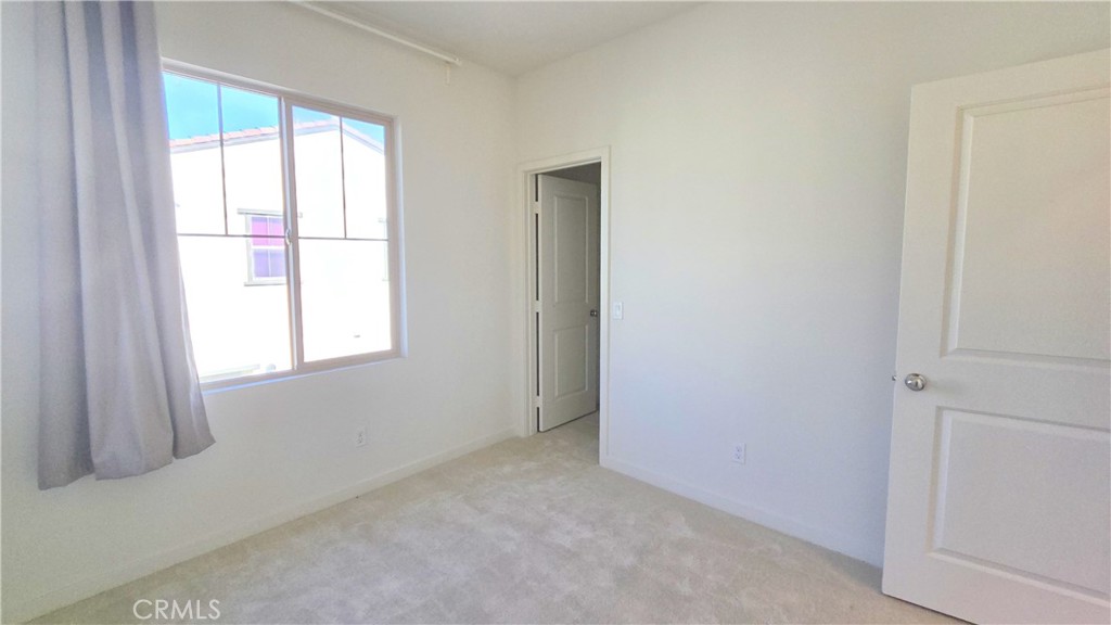 3211 E Caterpillar Lane