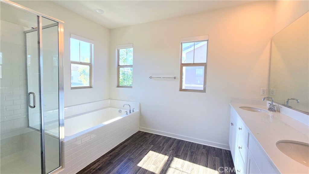 3211 E Caterpillar Lane