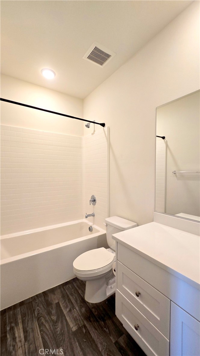 3211 E Caterpillar Lane