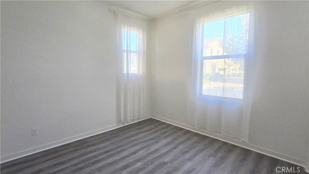 3211 E Caterpillar Lane