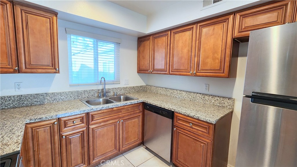 1102 Cleghorn Drive F