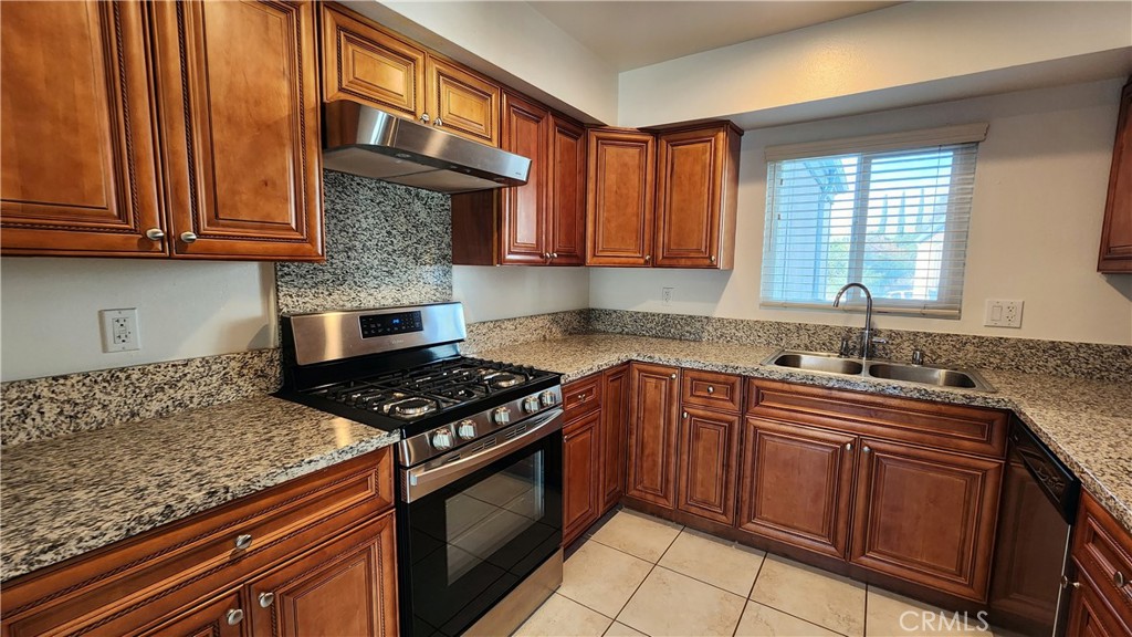 1102 Cleghorn Drive F