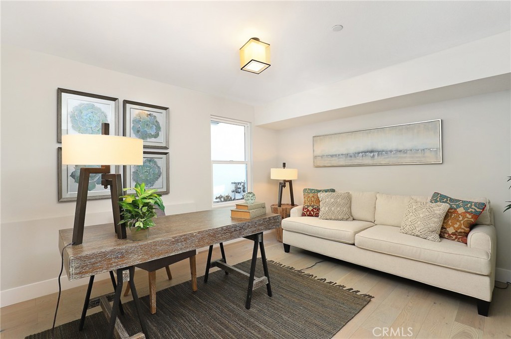 1 Turnbury Avenue