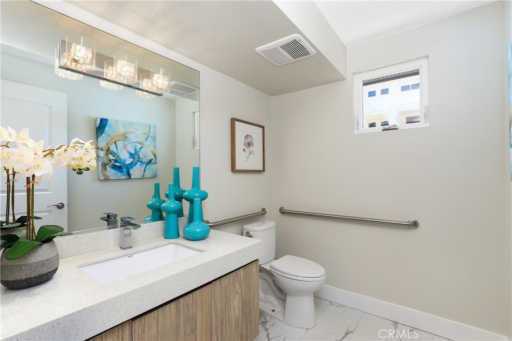 1 Turnbury Avenue