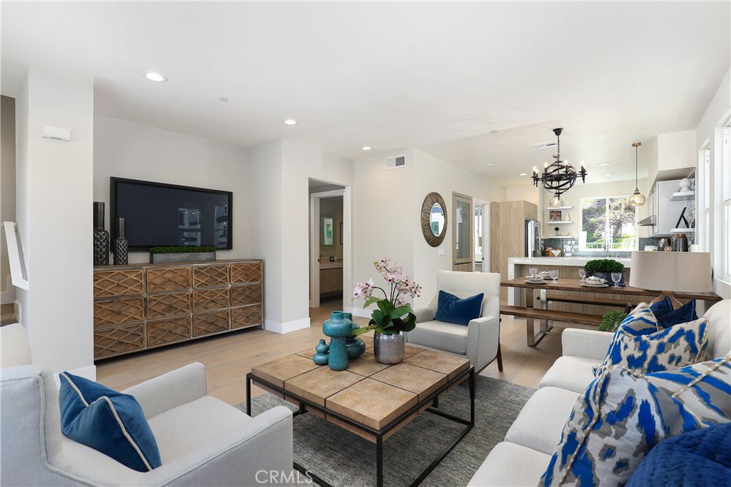 1 Turnbury Avenue