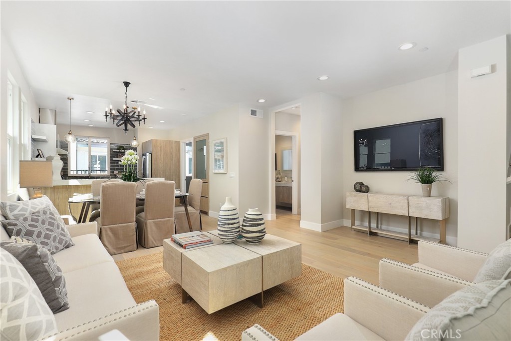 1 Turnbury Avenue