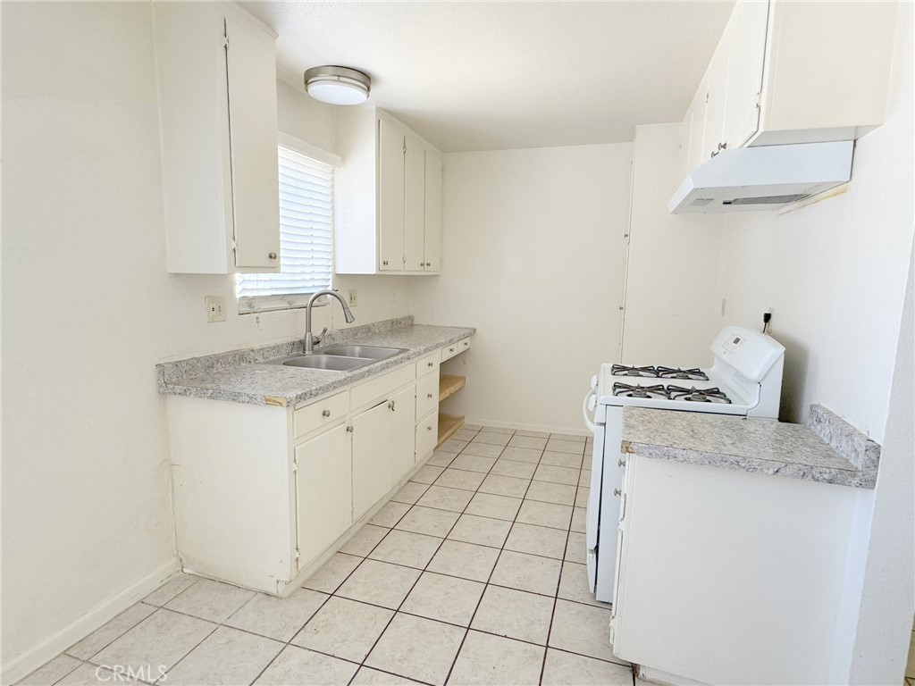 305 Orchid Lane 2