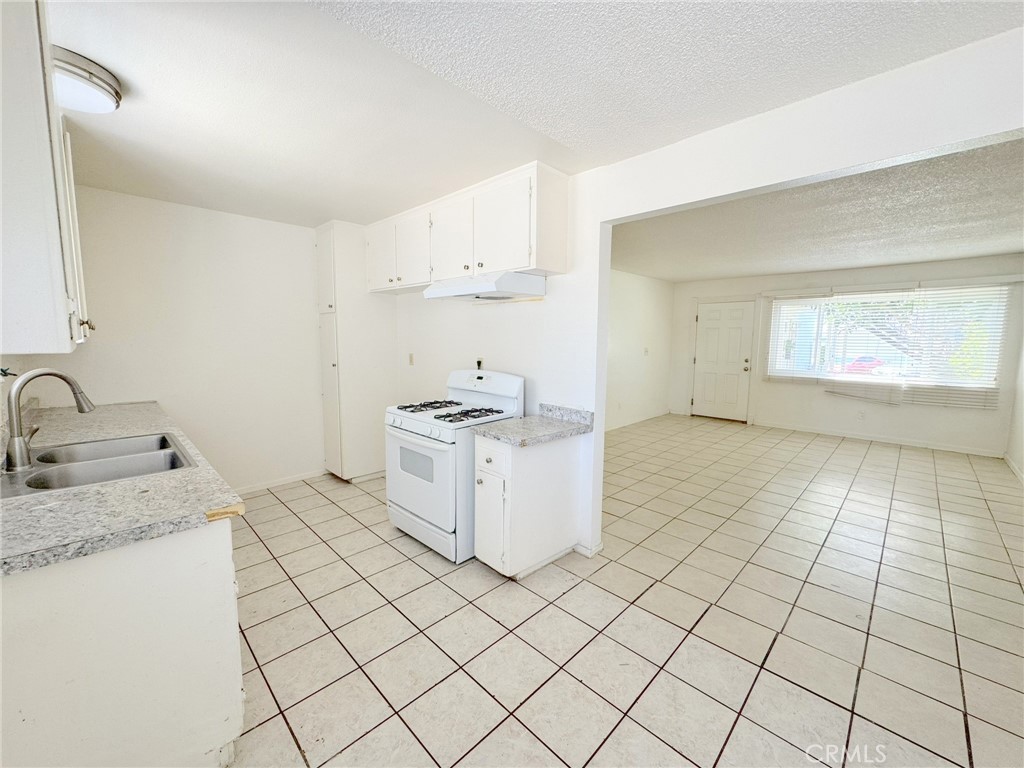305 Orchid Lane 2