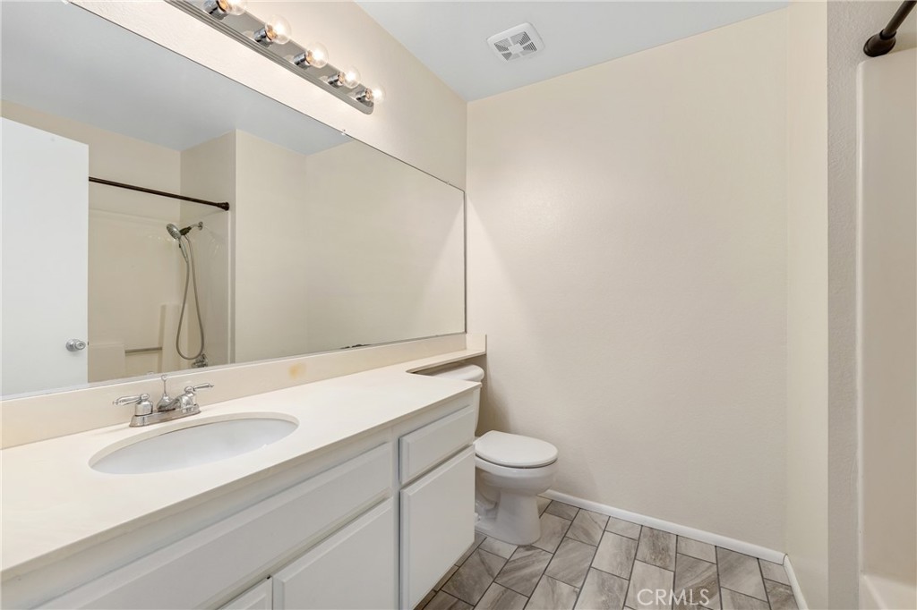 2321 S Magnolia Avenue 6E