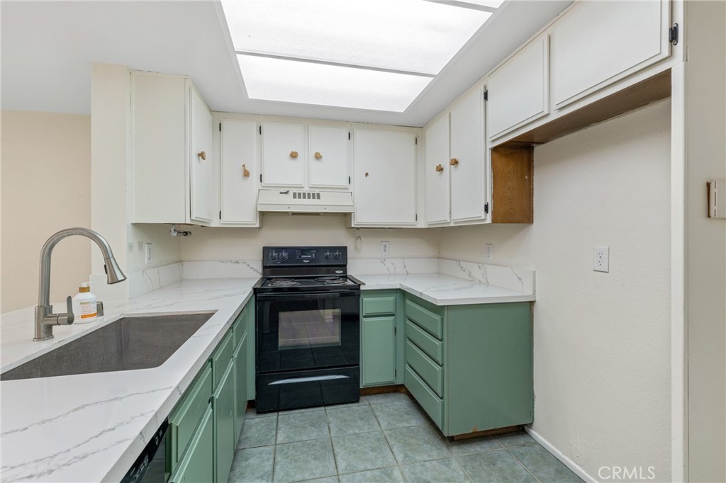 2321 S Magnolia Avenue 6E