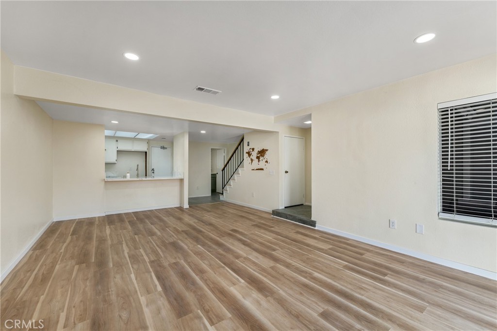 2321 S Magnolia Avenue 6E