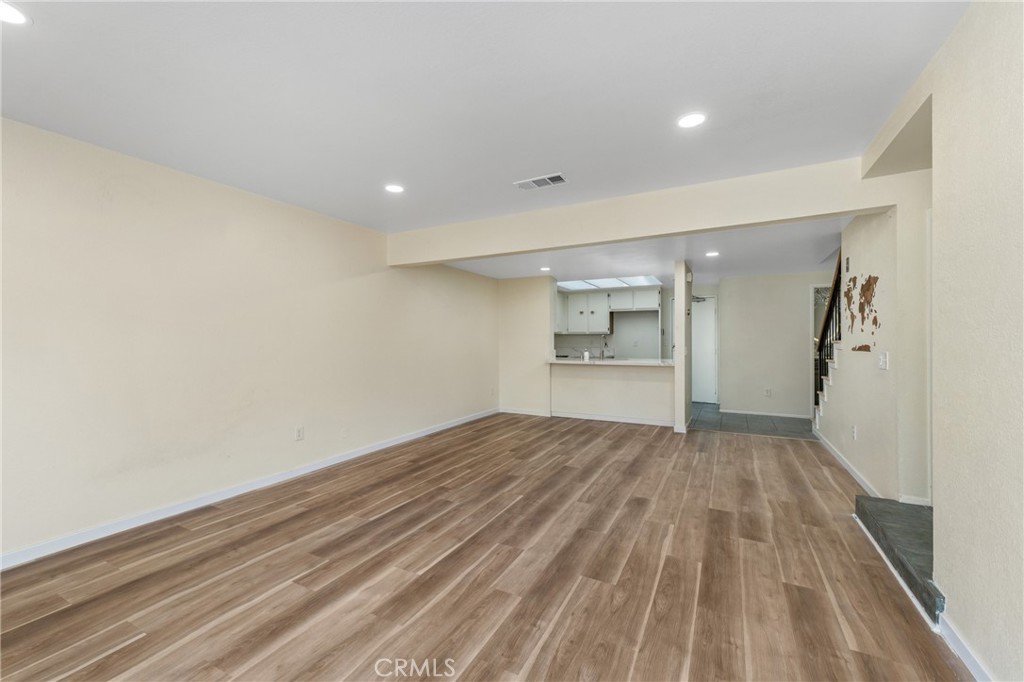 2321 S Magnolia Avenue 6E