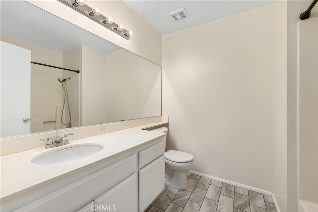 2321 S Magnolia Avenue 6E