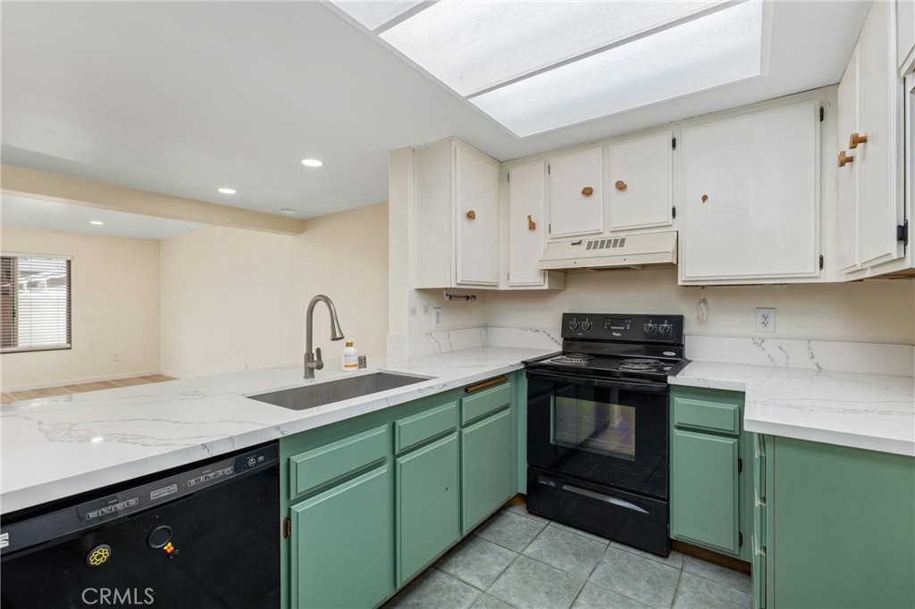 2321 S Magnolia Avenue 6E