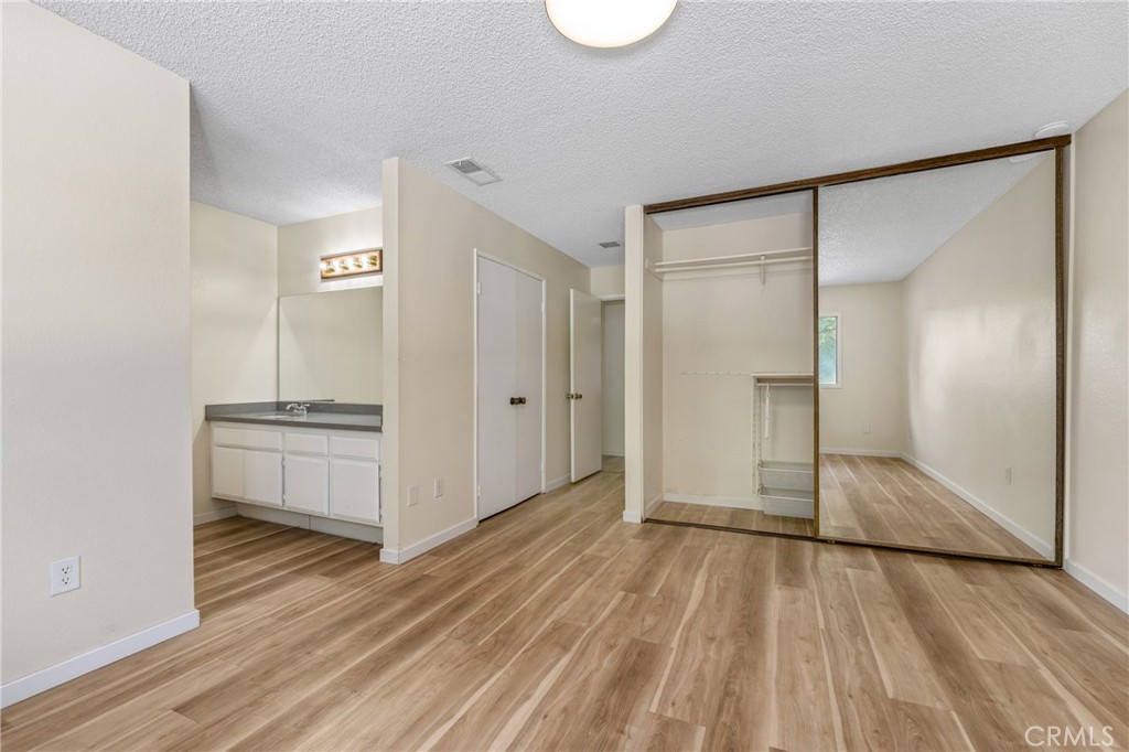 2321 S Magnolia Avenue 6E