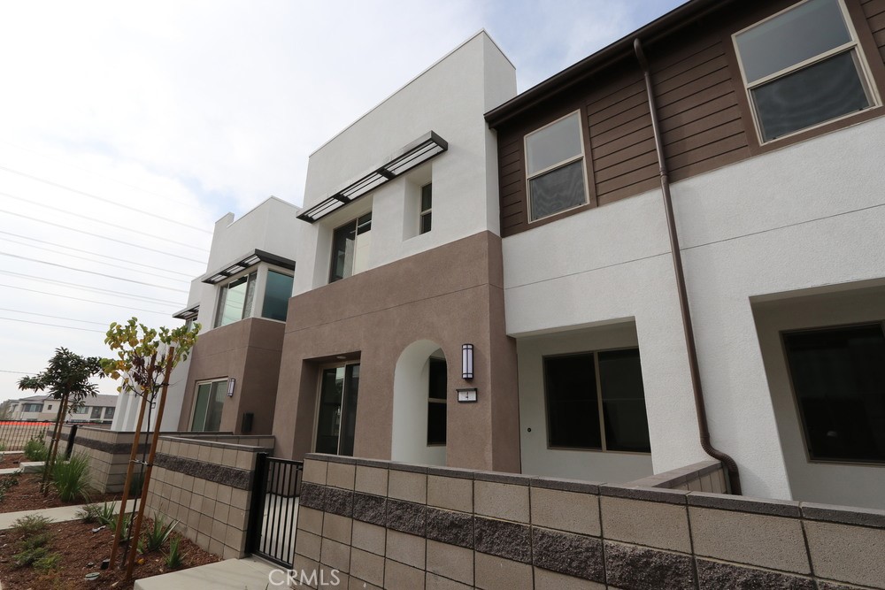 3520 E Peckham Paseo #4