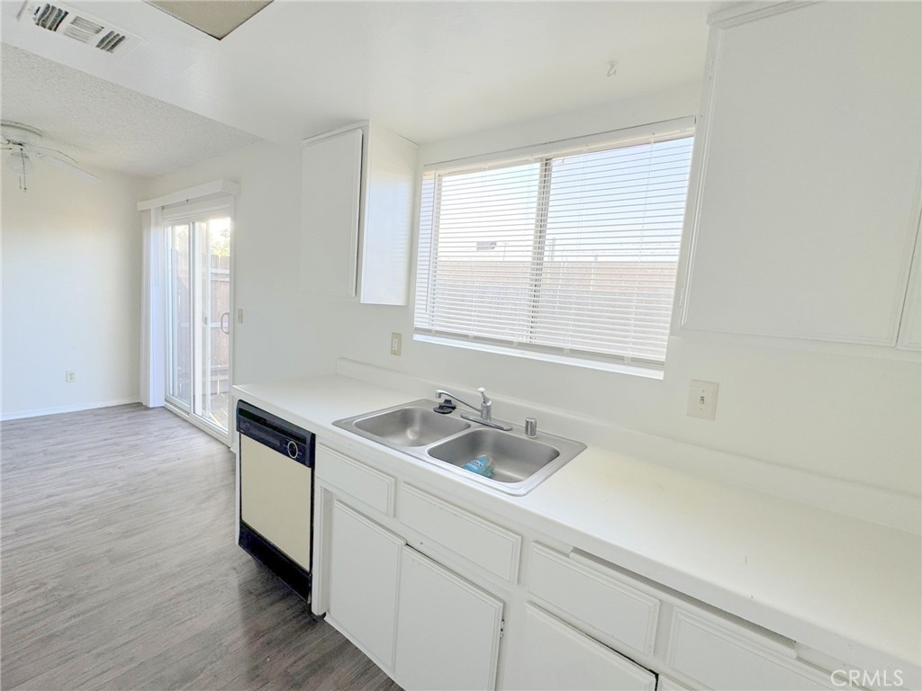 1405 N Grove Avenue A