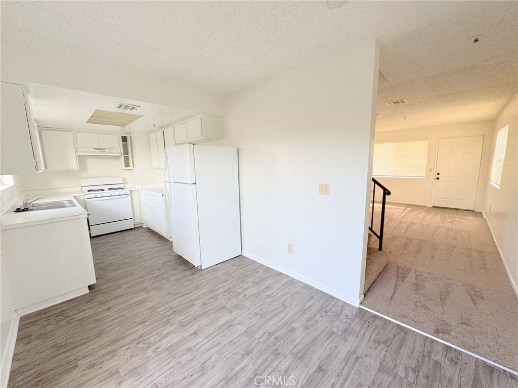 1405 N Grove Avenue A