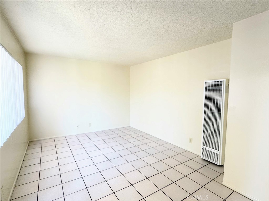 1026 W Granada Court 7