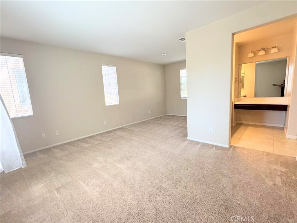 14601 Westfield Avenue