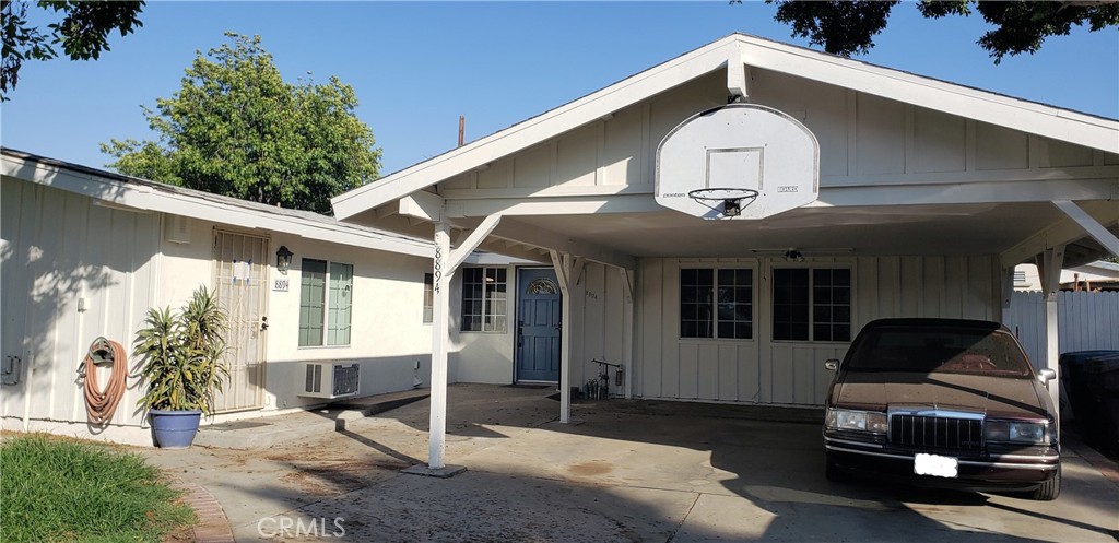 8894 Riverside