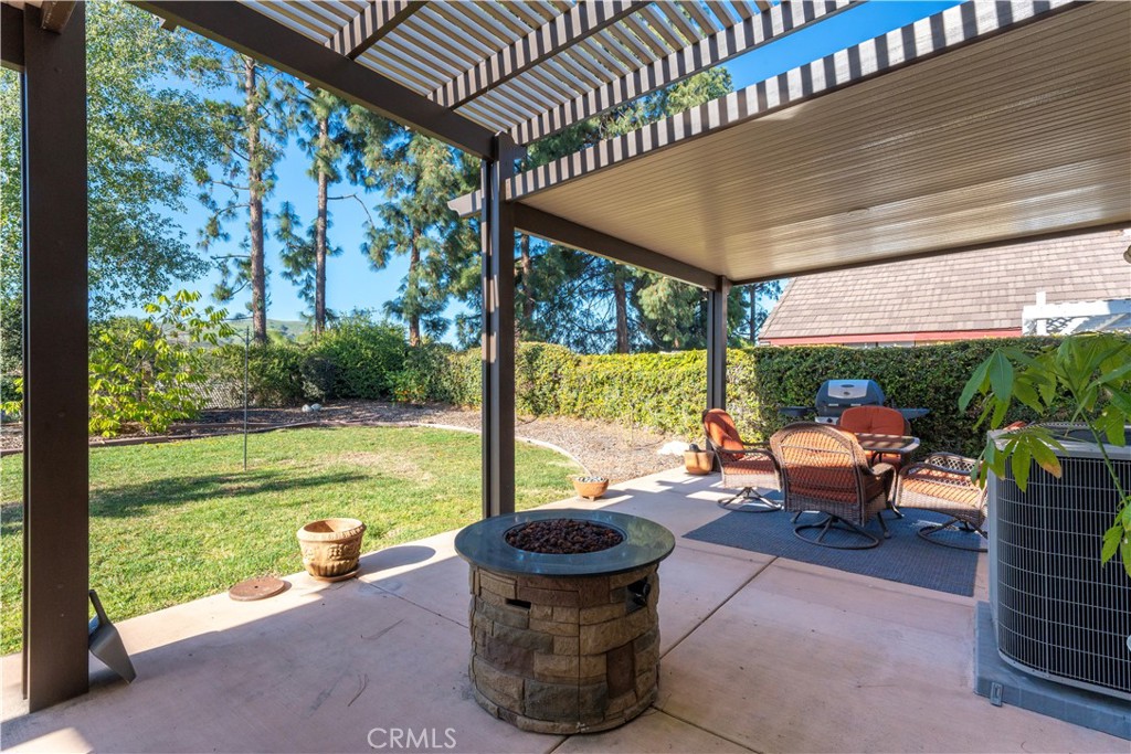 33 Edgebrook Drive