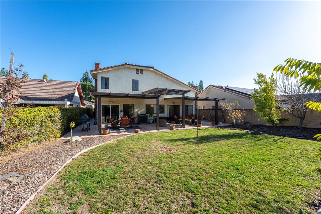 33 Edgebrook Drive
