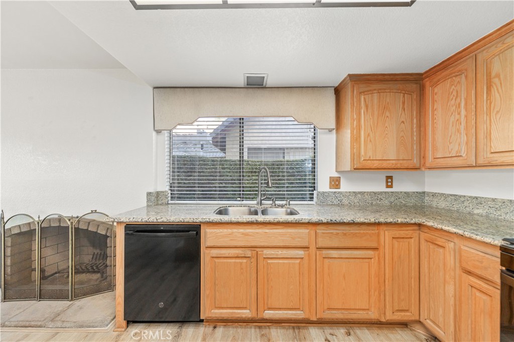 33 Edgebrook Drive