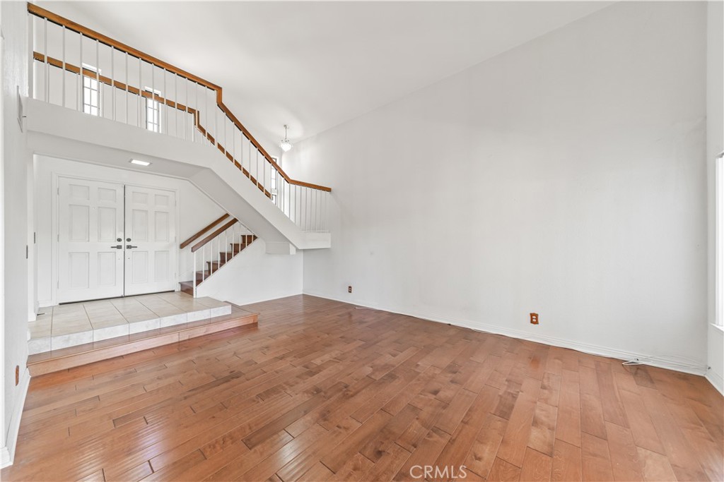 33 Edgebrook Drive