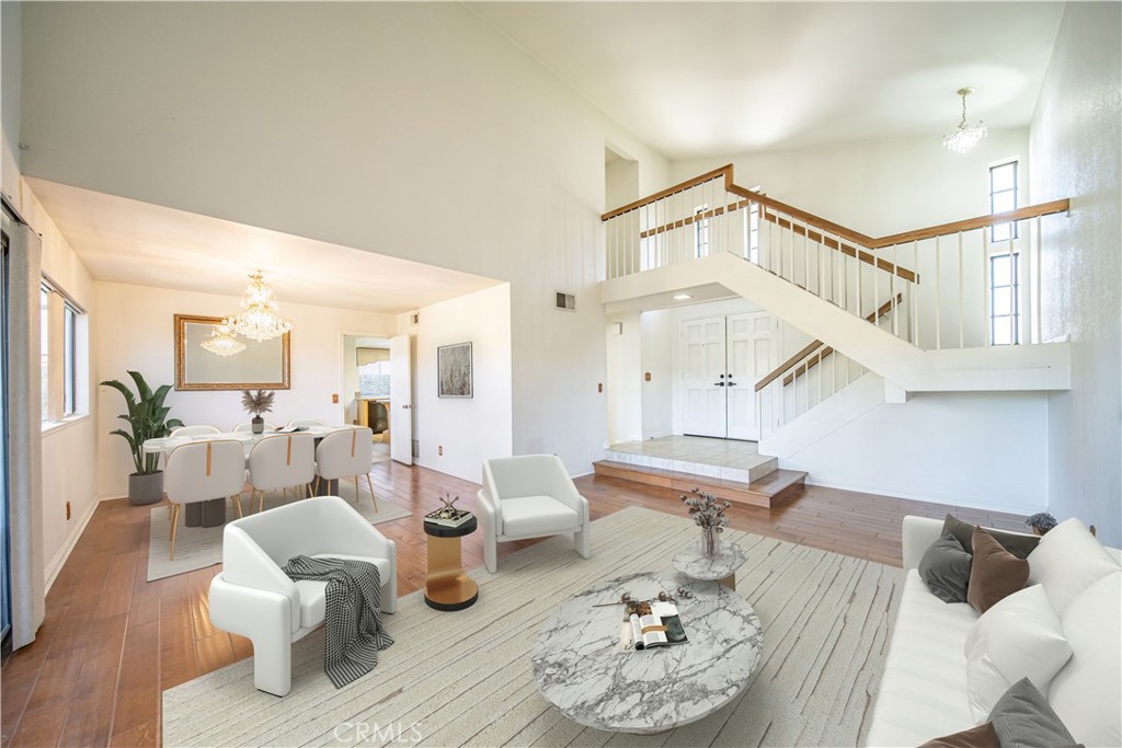 33 Edgebrook Drive