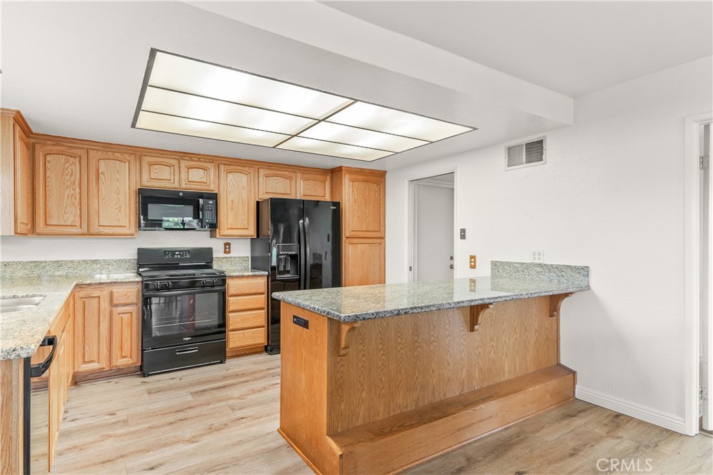 33 Edgebrook Drive