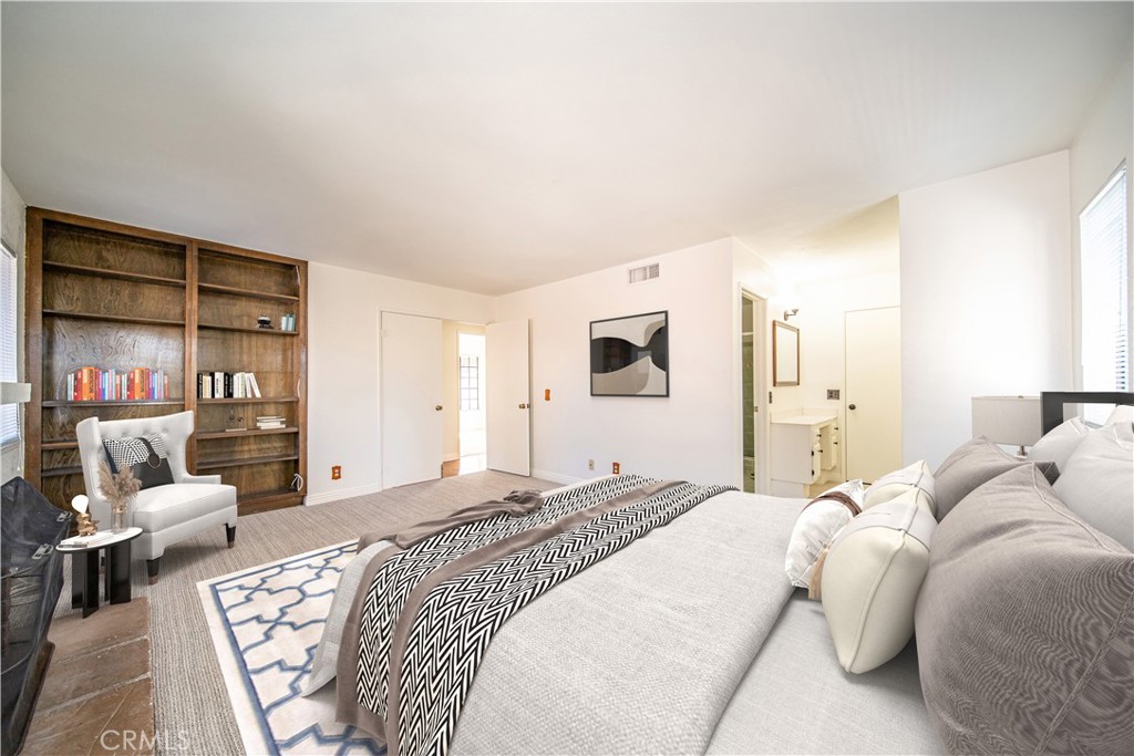 33 Edgebrook Drive