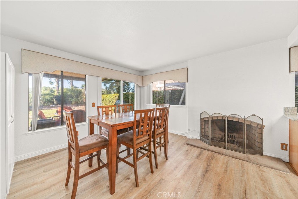 33 Edgebrook Drive