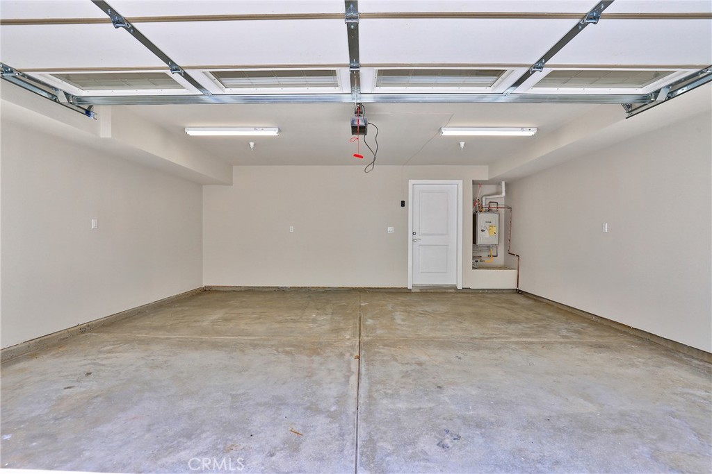 14 Oakmont Lane