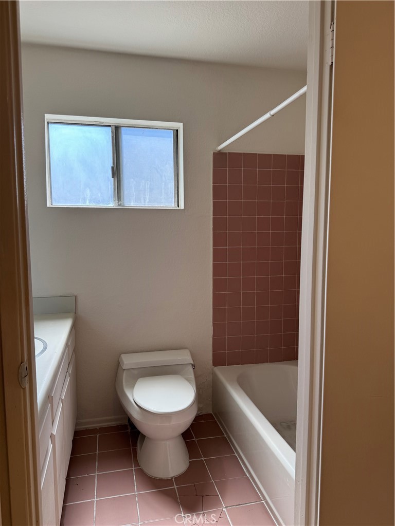 1231 Hillandale Avenue 10