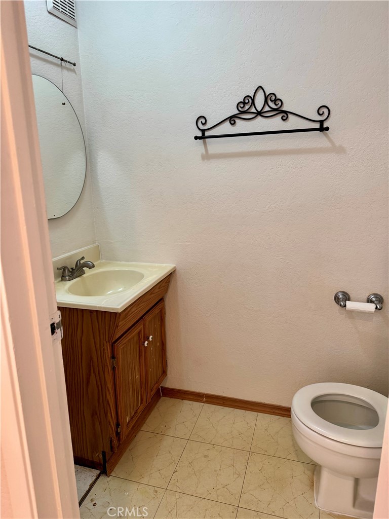 1231 Hillandale Avenue 10