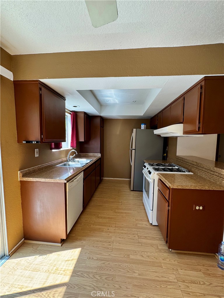 1231 Hillandale Avenue 10