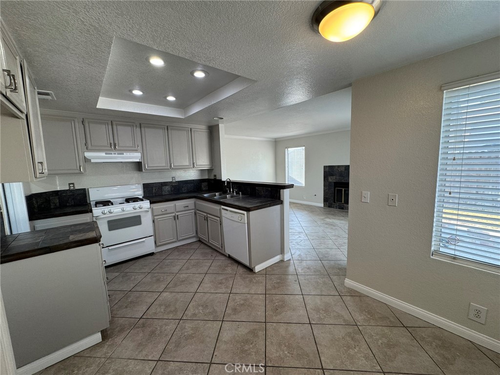 2705 Applewood Drive