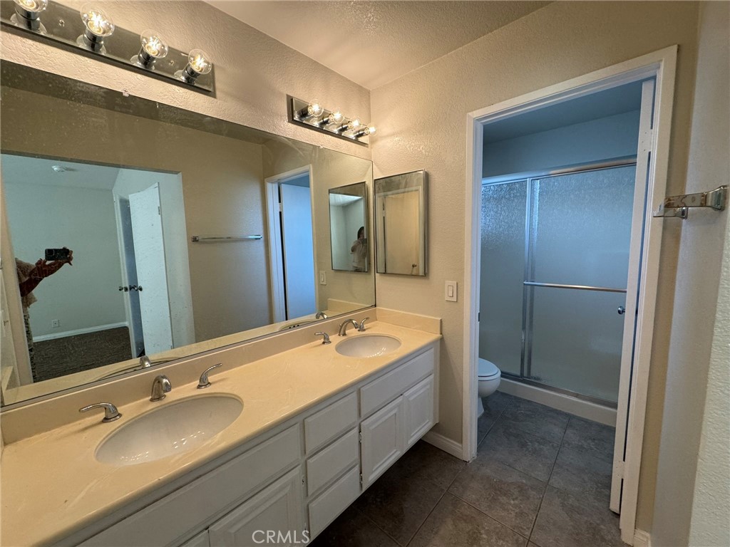 2705 Applewood Drive