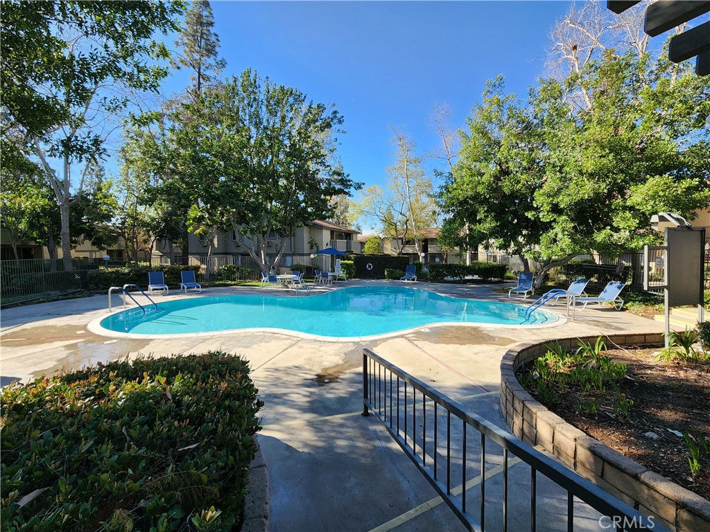 960 E Bonita Avenue 58