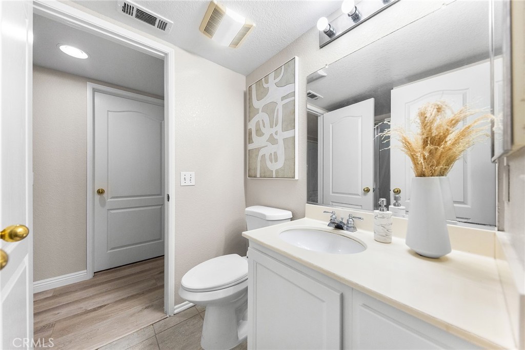 11289 Terra Vista B