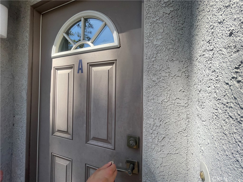 112 N Primrose Avenue