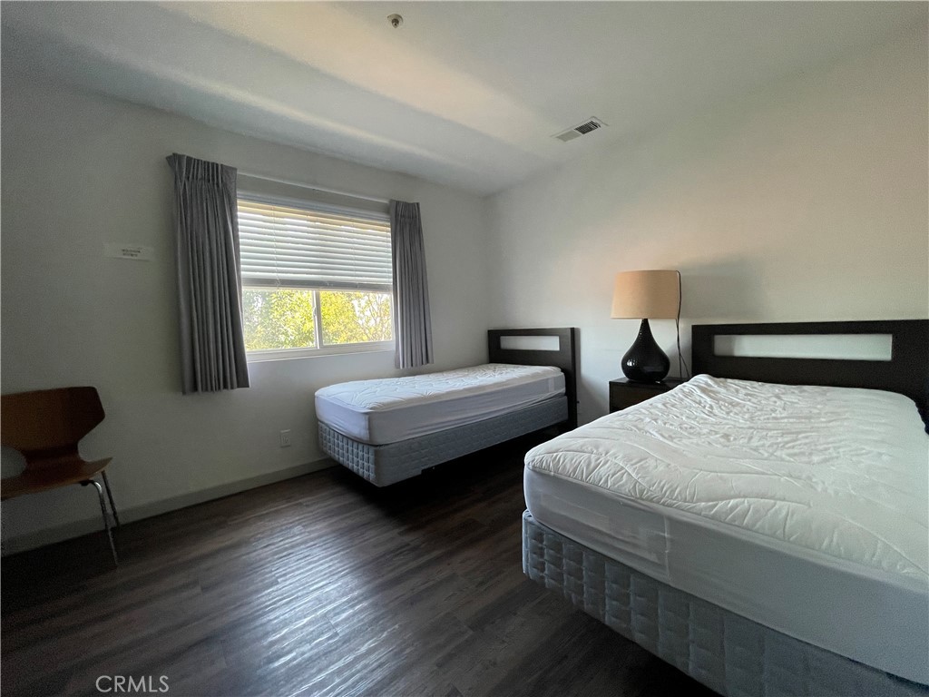 422 N 3rd Street