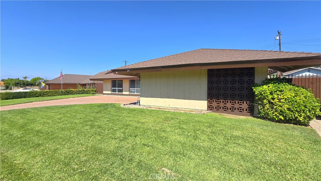 2324 Los Bentos Drive