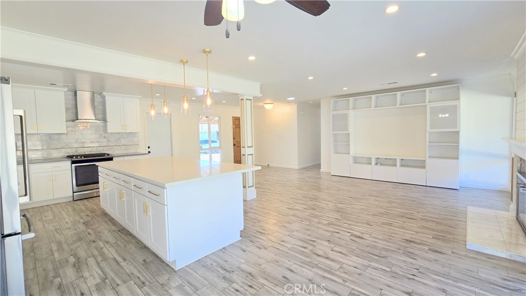 2324 Los Bentos Drive