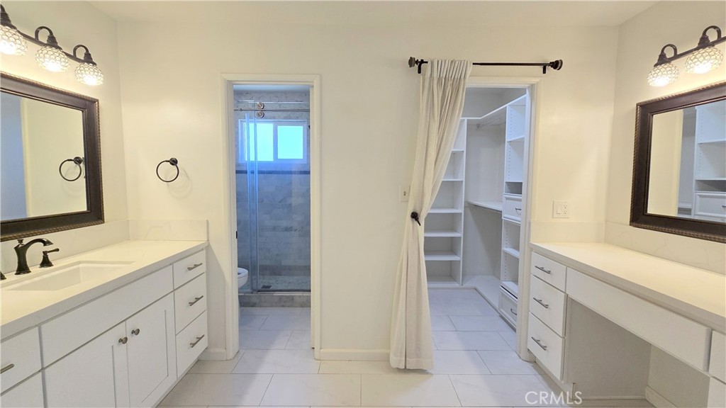 2324 Los Bentos Drive