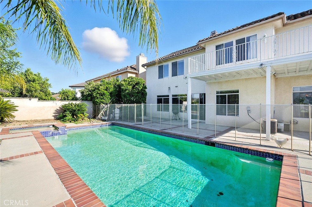 18553 Stonegate Lane